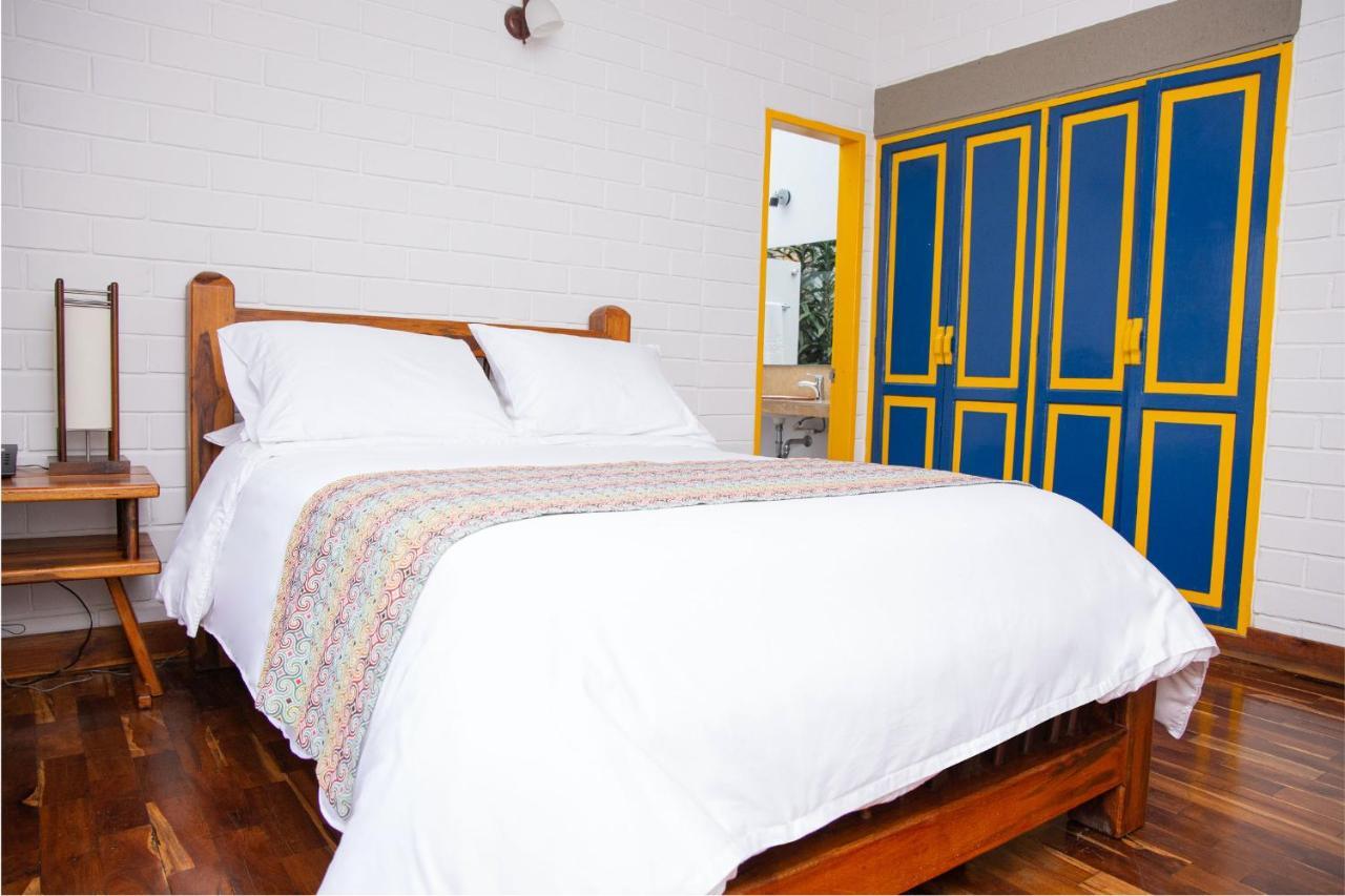 Termales El Otono Hotel La Enea Exterior foto A bedroom at the hotel